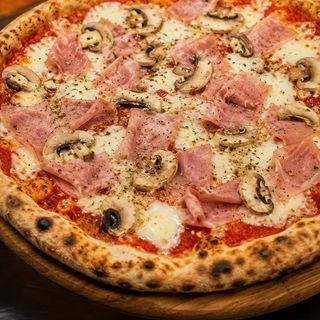 Prosciutto e funghi