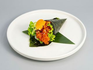 57 Temaki spicy sake