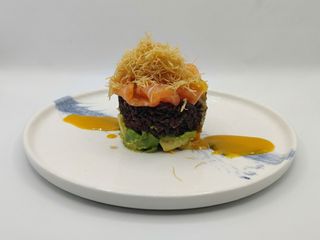 22 Black sake tartare