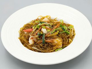 233 Spaghetti di soia con misto mare e verdure