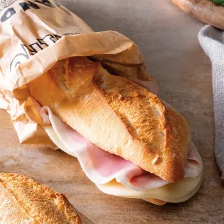 Panino cotto, mozzarella, olio Evo