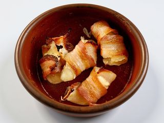 Bocconcini di scamorza e pancetta
