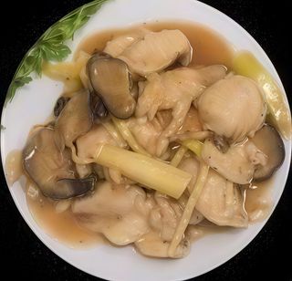 41 Maiale con funghi e bambù