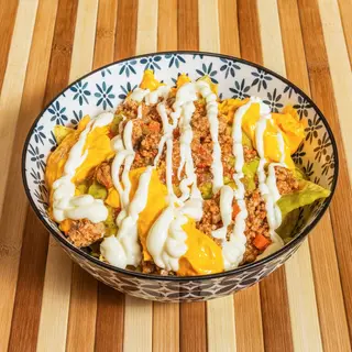 N4 Con carne tritata, guacamole, panna acida e cheddar