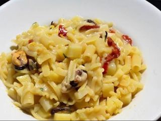 Pasta e patate con cozze
