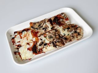 Funghi e mozzarella 1/4 teglia