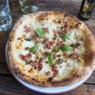 pizza salsiccia bianca