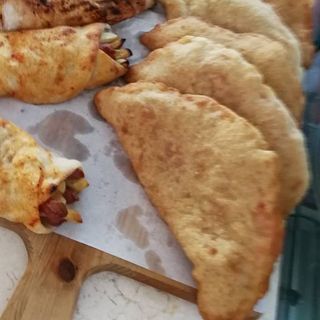 Panzerotto  prosciutto cotto e carciofi o funghi