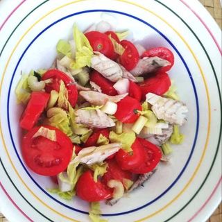 Insalata di sgombro alla catalana