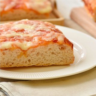 TRANCIO PIZZA POMODORO E MOZZARELLA