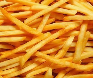 Patatine fritte grandi