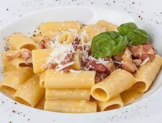 Rigatoni alla carbonara