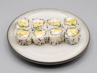Uramaki frutta avocado e frutta 8 pezzi(45)