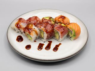 Uramaki rainbow roll 8 pezzi(60)