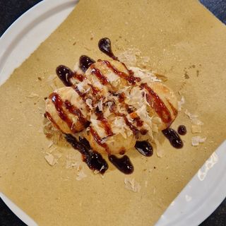 28. Takoyaki - 4 pezzi