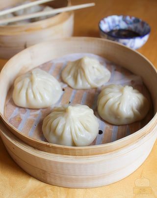 32. Xiao long bao panino cinese con carne di suino - 4 pezzi