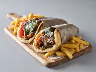 Pita greca menù