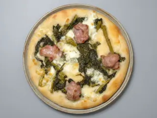 Pugliese bianca al piatto
