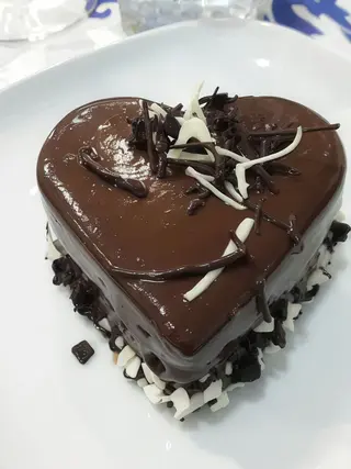 Torta di cioccolato a forma di cuore