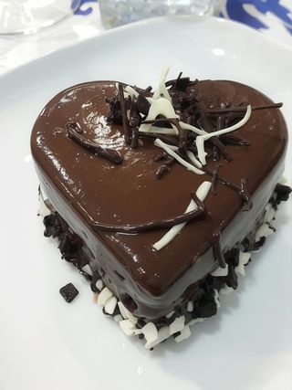 Torta di cioccolato a forma di cuore