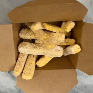 Porzione di polenta al rosmarino