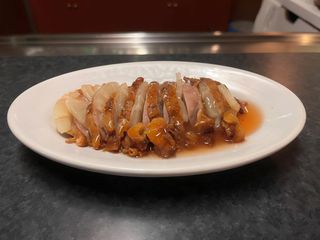 44. Anatra croccante con ananas (agrodolce)