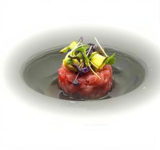 42.Tuna tartar
