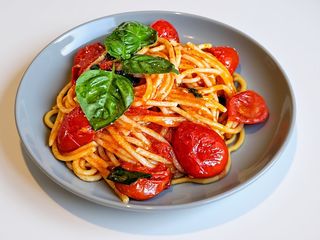 Spaghetti al pomodoro fresco