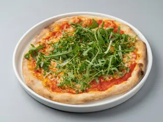 Pizza rucola e grana