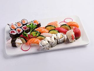 817. Sushi luchi - 8 pezzi