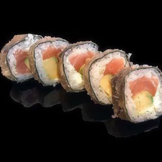 119. Futomaki fritto salmone, avocado, Philadelphia - 5 pezzi