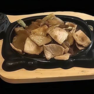 71B. Maiale alla piastra con patatine