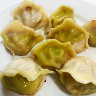 122. Ravioli di maiale gamberi e erbe cinese   - 8 pezzi