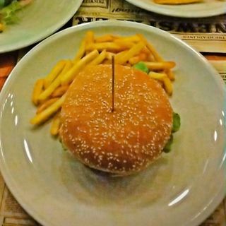 Scottona Burger con una bevanda a scelta