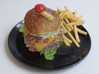 Scottona Bacon Burger con una bevanda a scelta