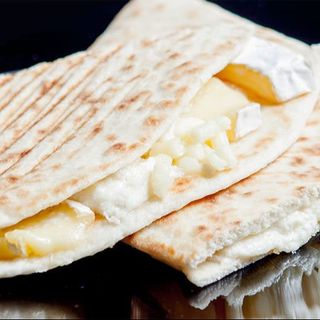 Piadina 4 formaggi