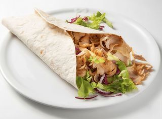 Piadina kebab + patatine + lattina a scelta di bibite e birra
