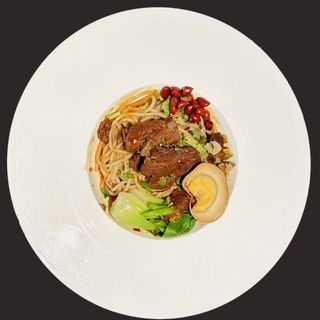 RAMEN CON MANZO - TOP 2