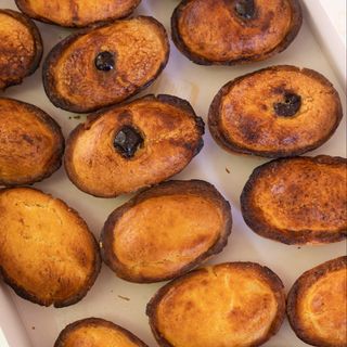 Pasticciotto alla crema con amarena