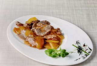 821.vitello con patate alla piastra(manzo,patate)