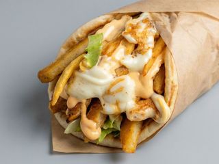 Pita greca cotoletta e patatine 