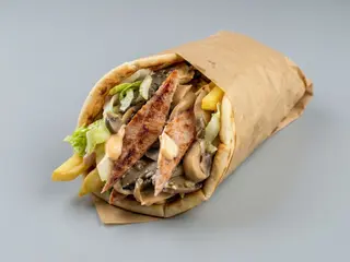 Pita greca salsiccia e patatine