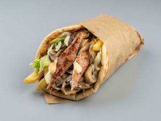 Pita greca salsiccia e patatine 