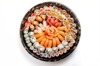 208. Family box 80pz