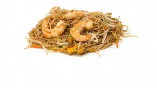 99. Spaghetti di riso con gamberetti e verdura