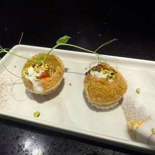 Pani puri salmon