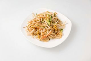 Spaghetti udon con verdure