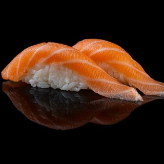 NIGIRI SAKE 137
