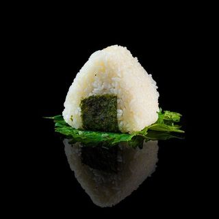 ONIGIRI TONNO COTTO 065