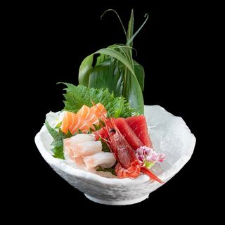 SASHIMI SPECIALE 010